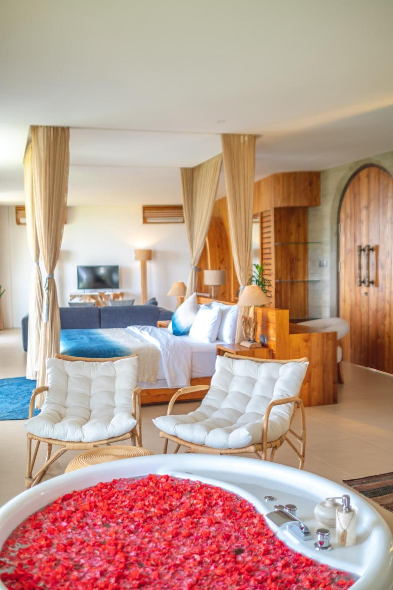 Villa Kaliente Toyapakeh Екстер'єр фото