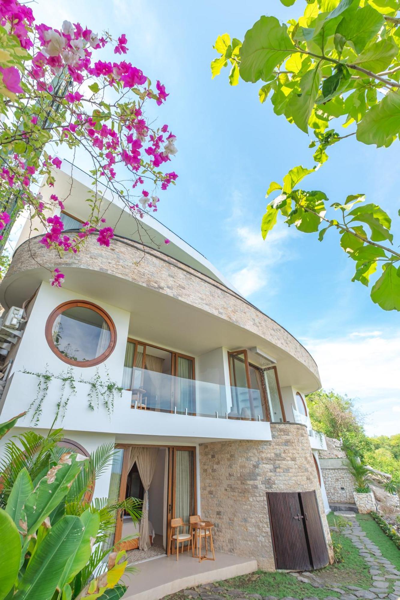 Villa Kaliente Toyapakeh Екстер'єр фото