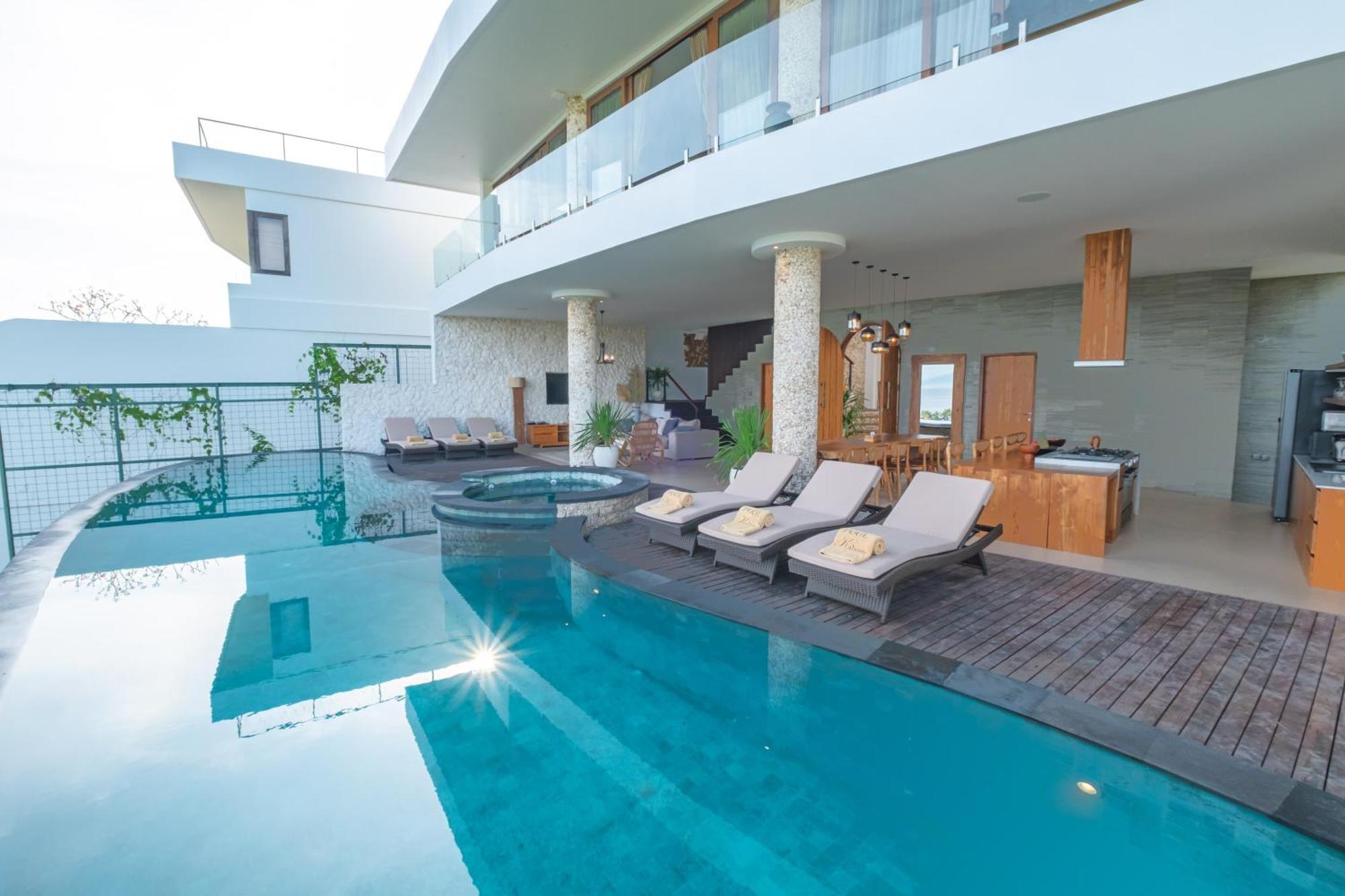 Villa Kaliente Toyapakeh Екстер'єр фото